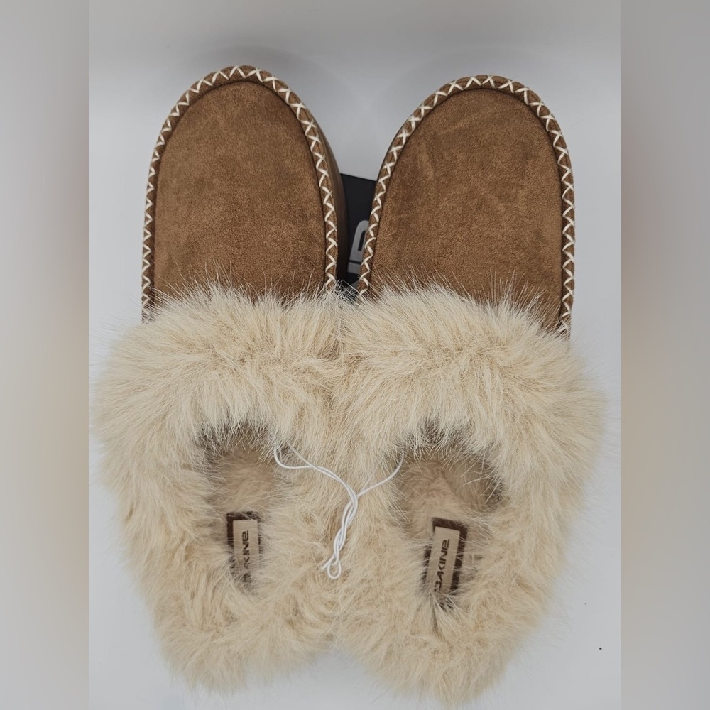 NWT Dakine Memory Foam Faux Fur Moccasin Slippers - Chestnut/Tan Size 11-12 Uni